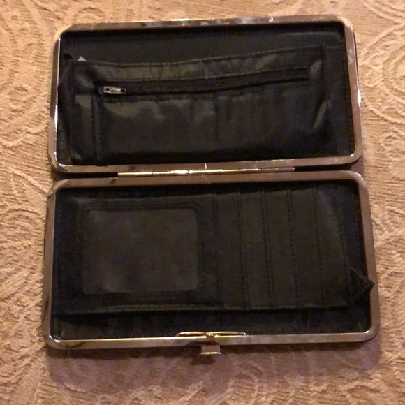 Used wallets - Picture 6 of 6